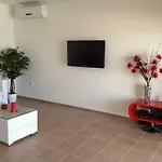 Anna Villa