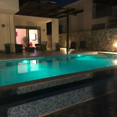 Anna * Pefki (Rhodes)